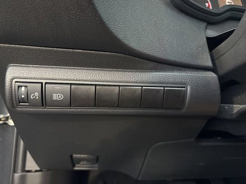 Used 2024 Toyota Corolla LE FWD image 22