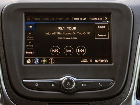 Used 2019 Chevrolet Equinox LT AWD/4WD image 15