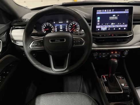 Used 2023 Jeep Compass Limited AWD/4WD image 11