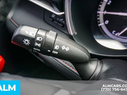 Used 2022 Toyota Highlander XSE AWD/4WD image 37