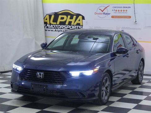 Used 2024 Honda Accord EX image 3