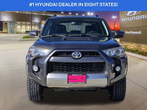 Used 2017 Toyota 4Runner TRD Off-Road Premium image 2