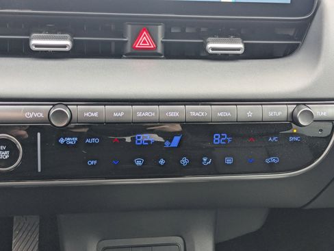 Certified 2025 Hyundai Ioniq 5 Limited image 25