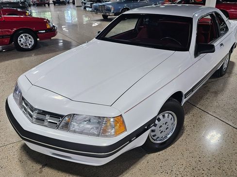 Used 1988 Ford Thunderbird image 12