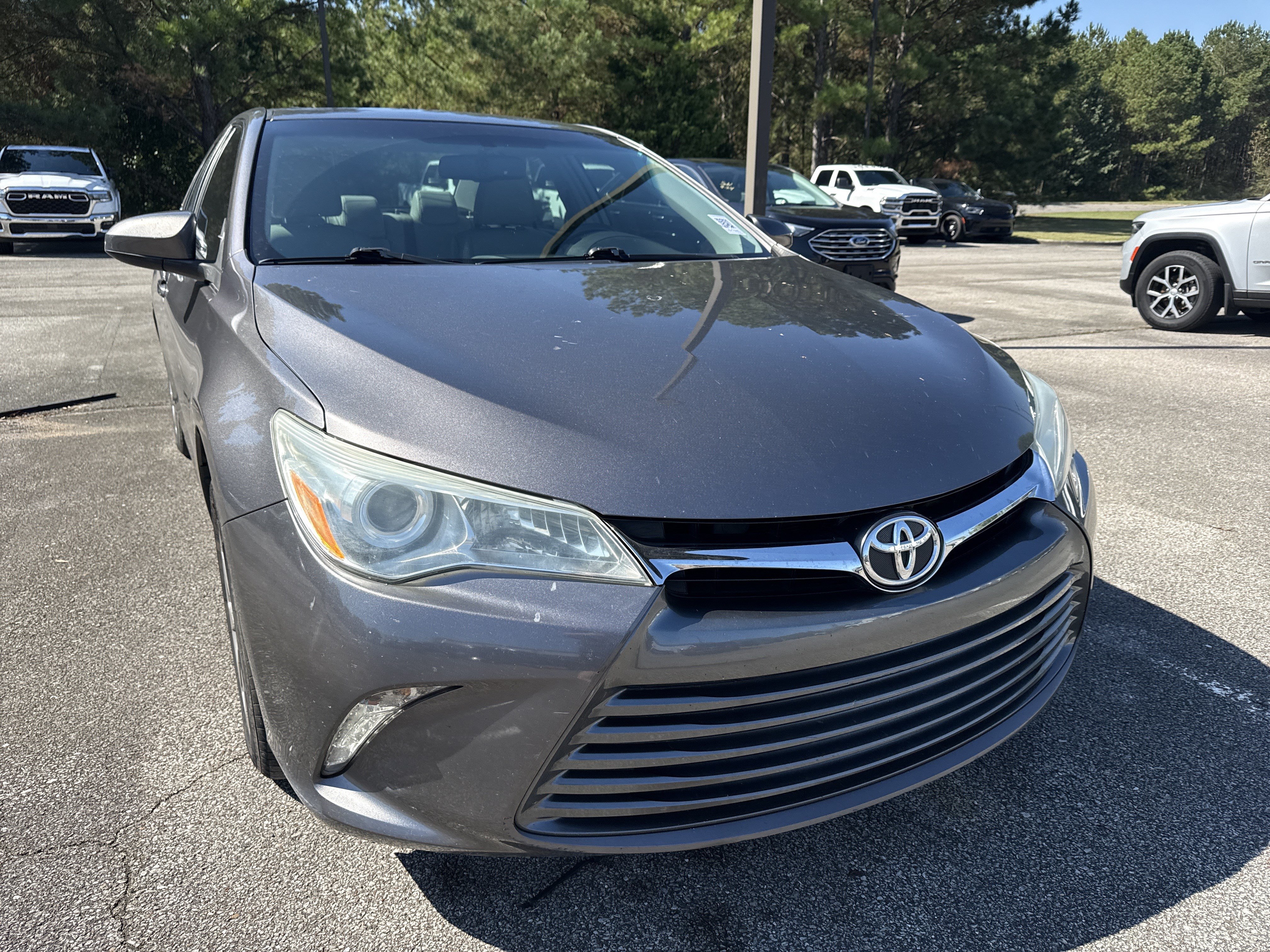 Used 2017 Toyota Camry XLE w/ Moonroof Package FWD image 2
