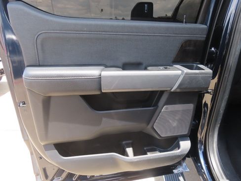 Used 2023 Ford F250 Lariat w/ Lariat Ultimate Package AWD/4WD image 20