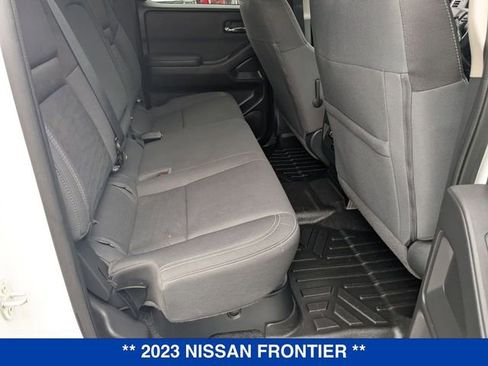 Used 2023 Nissan Frontier SV w/ Technology Package image 34