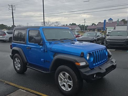 Used 2022 Jeep Wrangler Sport S image 5