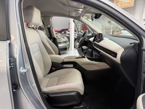 Used 2024 Honda HR-V LX image 17