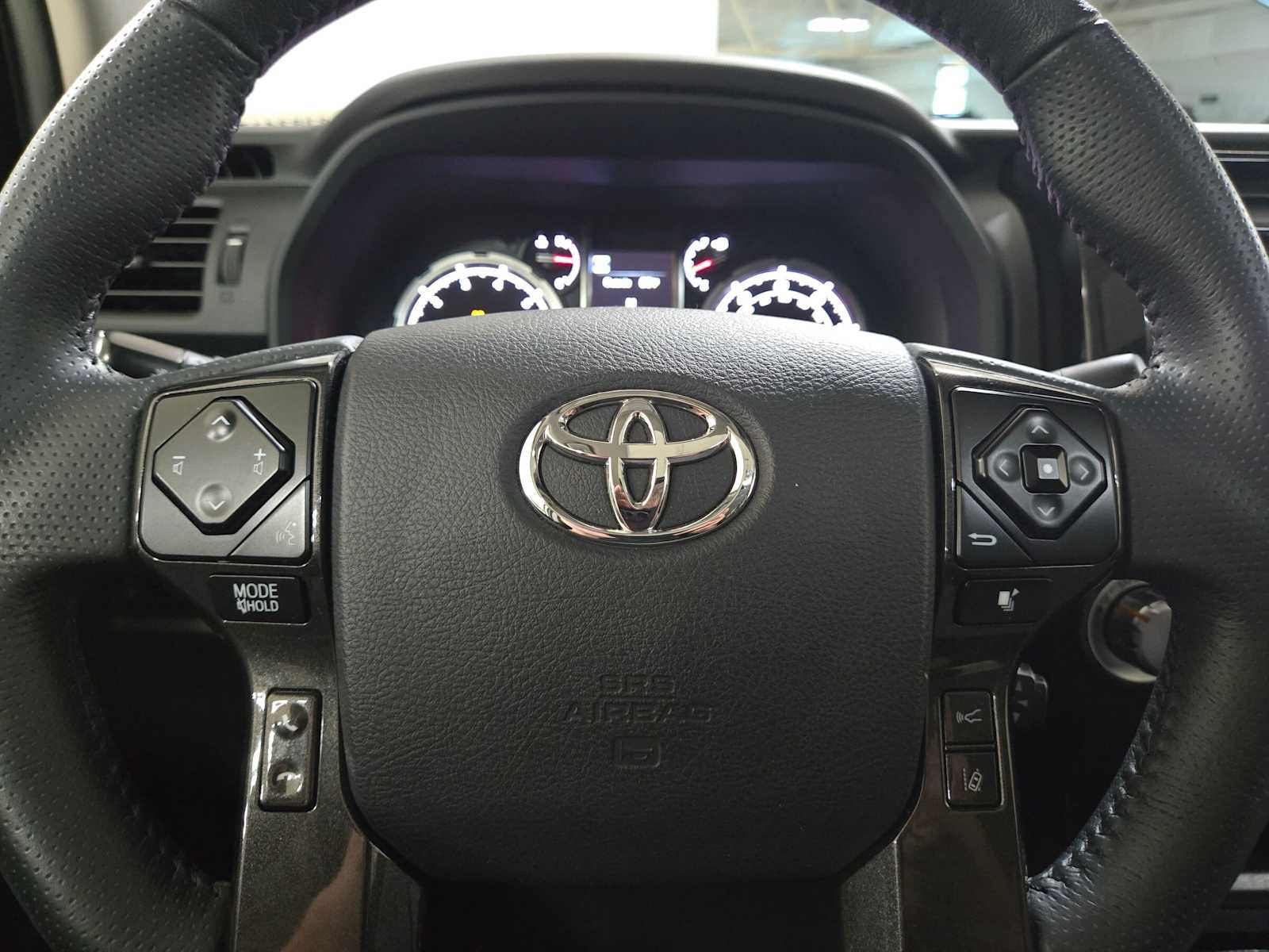 Used 2021 Toyota 4Runner TRD Off-Road Premium w/ Moonroof Package AWD/4WD image 24