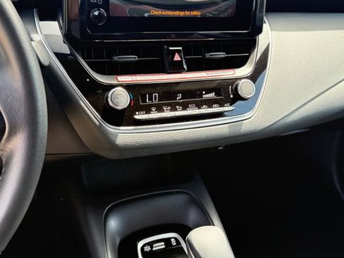 Used 2026 Toyota Corolla SE FWD image 18