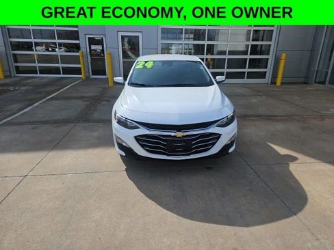 Used 2024 Chevrolet Malibu LT image 1