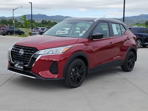 Used 2024 Nissan Kicks SV FWD image 1