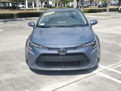 Used 2021 Toyota Corolla LE image 8