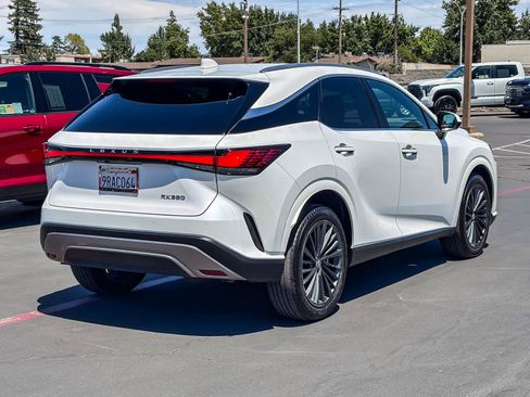 Used 2024 Lexus RX 350 Premium w/ Convenience Package FWD image 4