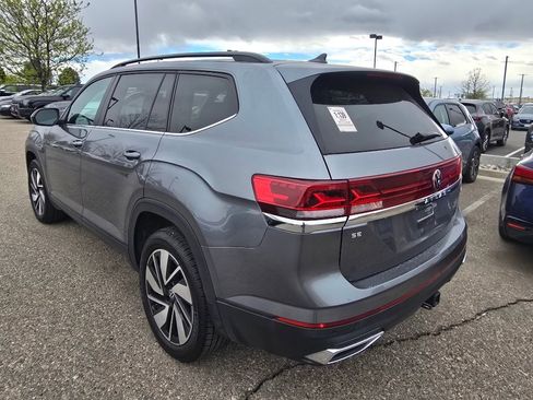 Used 2024 Volkswagen Atlas SE image 3