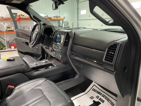 Used 2019 Ford Expedition Max Limited AWD/4WD image 26