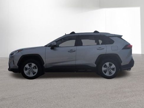 Certified 2019 Toyota RAV4 XLE w/ Convenience Package image 11