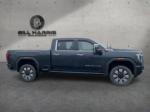 Used 2024 GMC Sierra 2500 Denali w/ Denali Reserve Package image 3