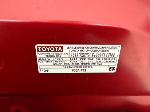 Used 2023 Toyota Tundra Platinum AWD/4WD image 5
