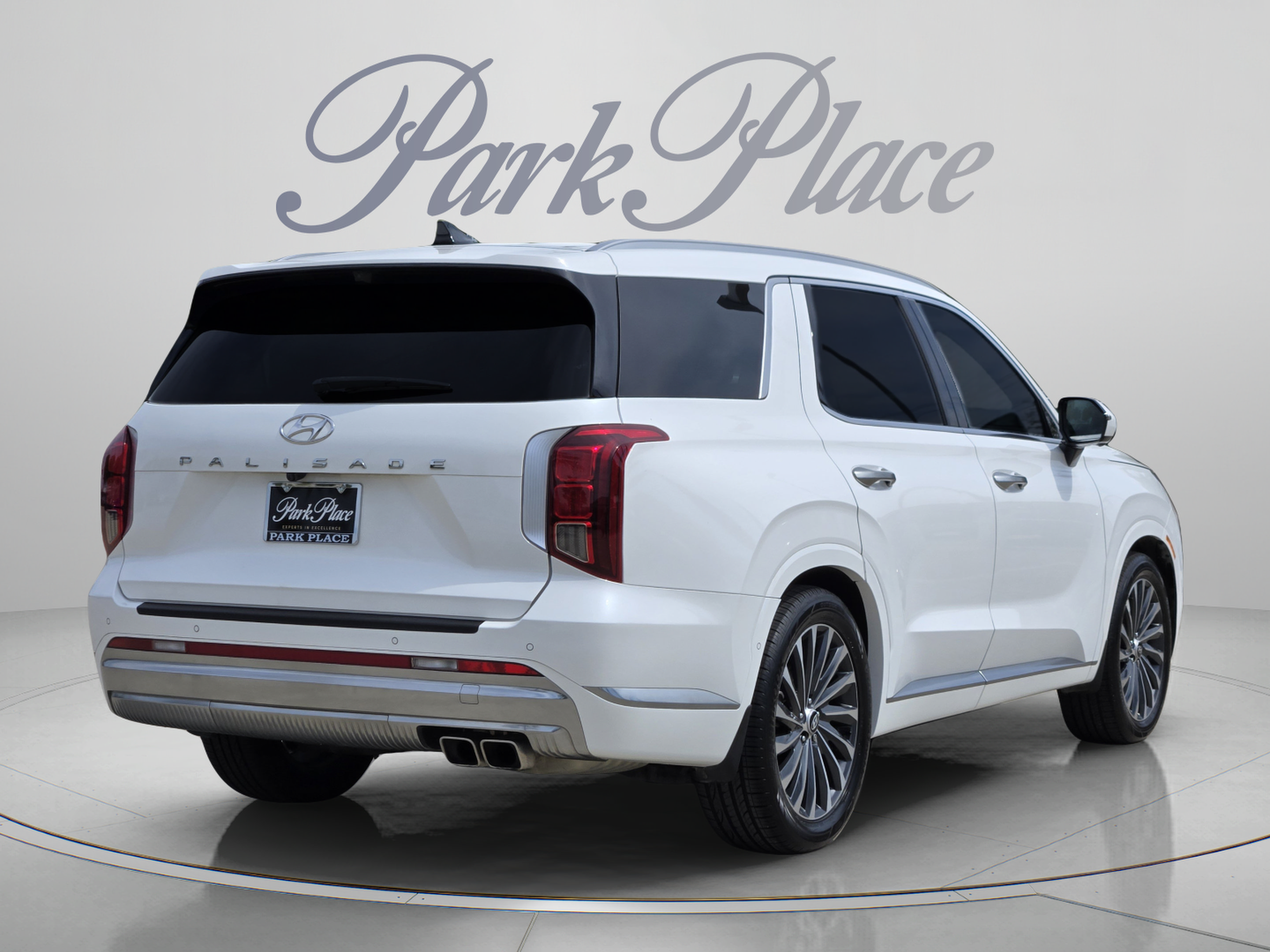 Used 2024 Hyundai Palisade Calligraphy FWD image 5