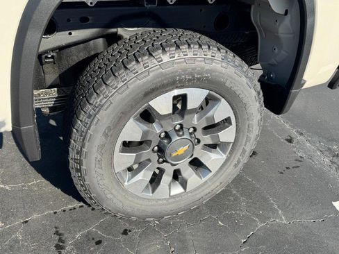 New 2026 Chevrolet Silverado 2500 Custom AWD/4WD image 6