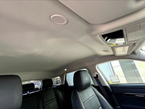 Used 2023 Land Rover Range Rover Evoque S image 22