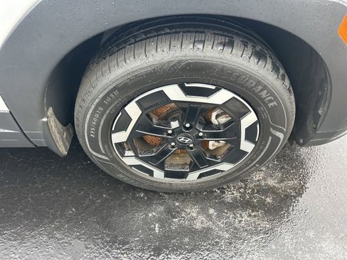 Used 2025 Hyundai Santa Fe SEL image 2