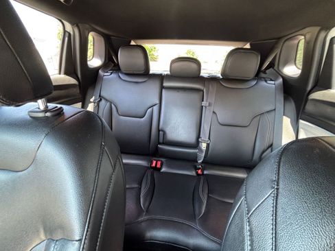 Used 2025 Jeep Compass Limited AWD/4WD image 40