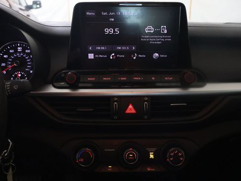 Used 2024 Kia Forte LXS w/ LXS Technology Package FWD image 23