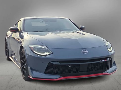 Used 2024 Nissan Z NISMO w/ Floor Mat Package image 3
