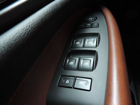 Used 2020 Cadillac Escalade Luxury image 23