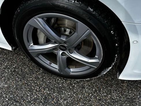 Used 2024 Audi A6 Premium Plus image 7