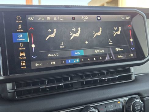 Used 2024 Jeep Wrangler Unlimited Sahara w/ Safety Group AWD/4WD image 17