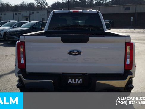 Used 2025 Ford F350 XLT image 6