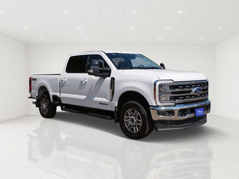 Certified 2024 Ford F250 Lariat AWD/4WD image 1