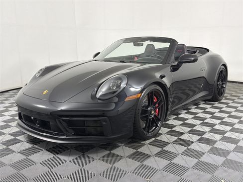 Used 2022 Porsche 911 Carrera GTS RWD image 3