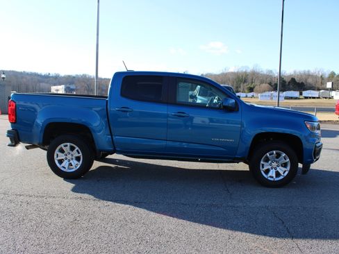Used 2022 Chevrolet Colorado LT w/ LT Convenience Package image 5