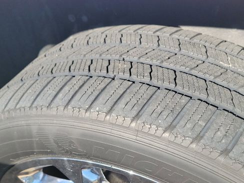 Used 2016 GMC Yukon XL Denali w/ Open Road Package image 15