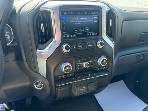 Used 2019 GMC Sierra 1500 SLE w/ SLE Value Package AWD/4WD image 17