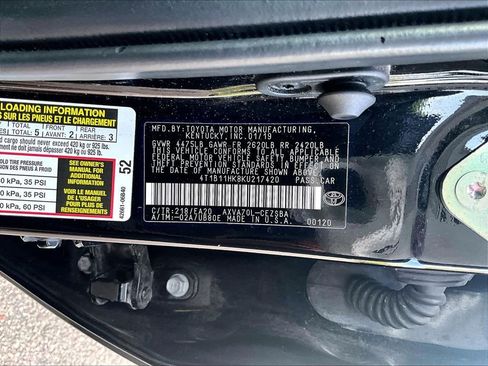 Certified 2019 Toyota Camry SE FWD image 9