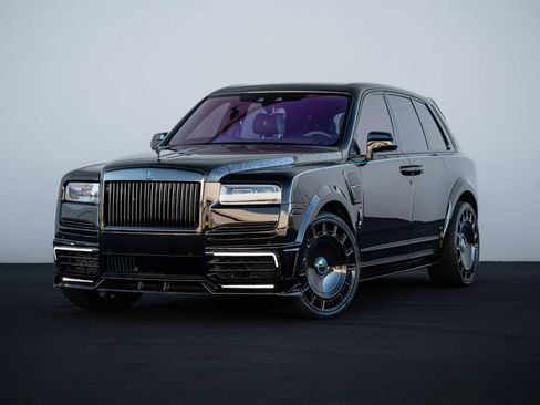 Used 2023 Rolls-Royce Cullinan Black Badge image 23