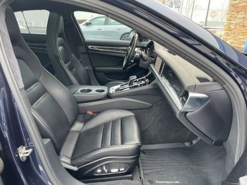 Used 2017 Porsche Panamera Turbo w/ Sport Chrono Package image 27