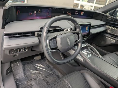 Used 2024 Lincoln Nautilus Reserve w/ Equipment Group 203A image 13