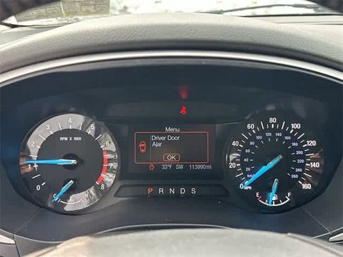 Used 2015 Ford Fusion SE w/ Equipment Group 201A image 7