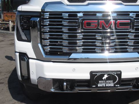 Used 2025 GMC Sierra 2500 Denali w/ LPO, GMC Protection Package AWD/4WD image 3