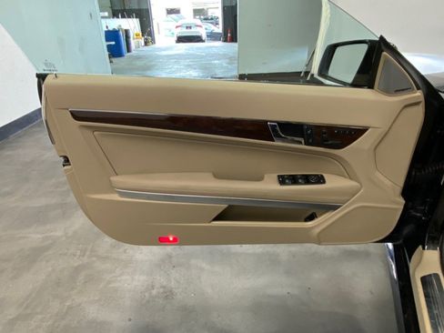 Used 2011 Mercedes-Benz E 550 Coupe w/ Premium 2 Pkg image 40