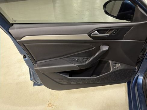 Certified 2021 Volkswagen Jetta S FWD image 17