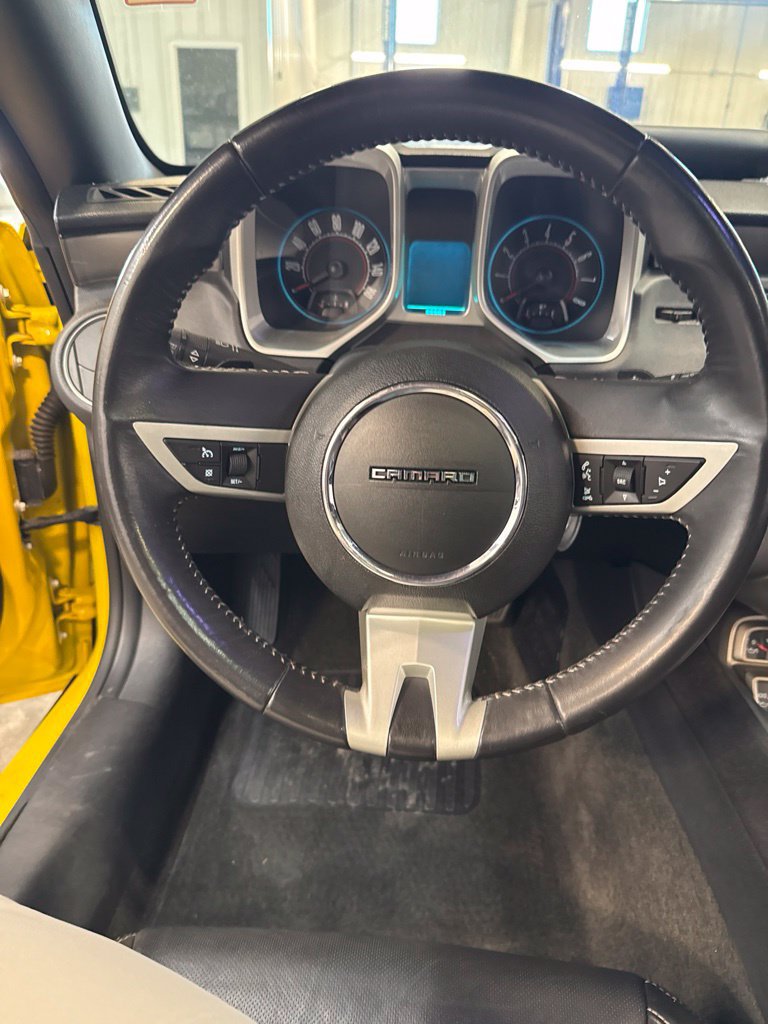 Used 2011 Chevrolet Camaro LT RWD image 6