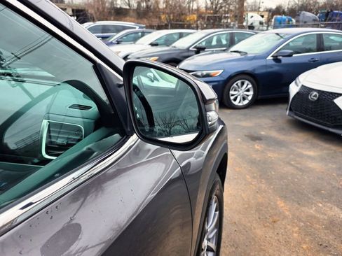 Used 2019 Toyota Highlander XLE image 53